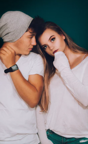 10 Signs That Indicate He’s Intimidated By You!