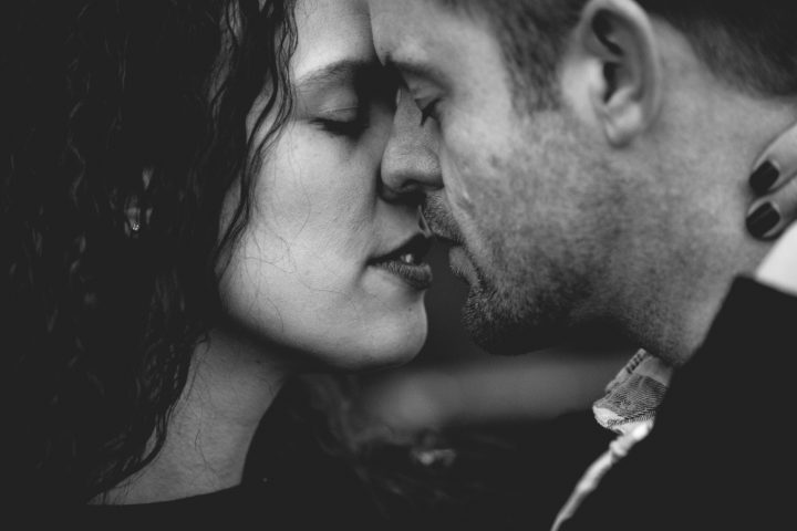 What does each type of kiss really mean?